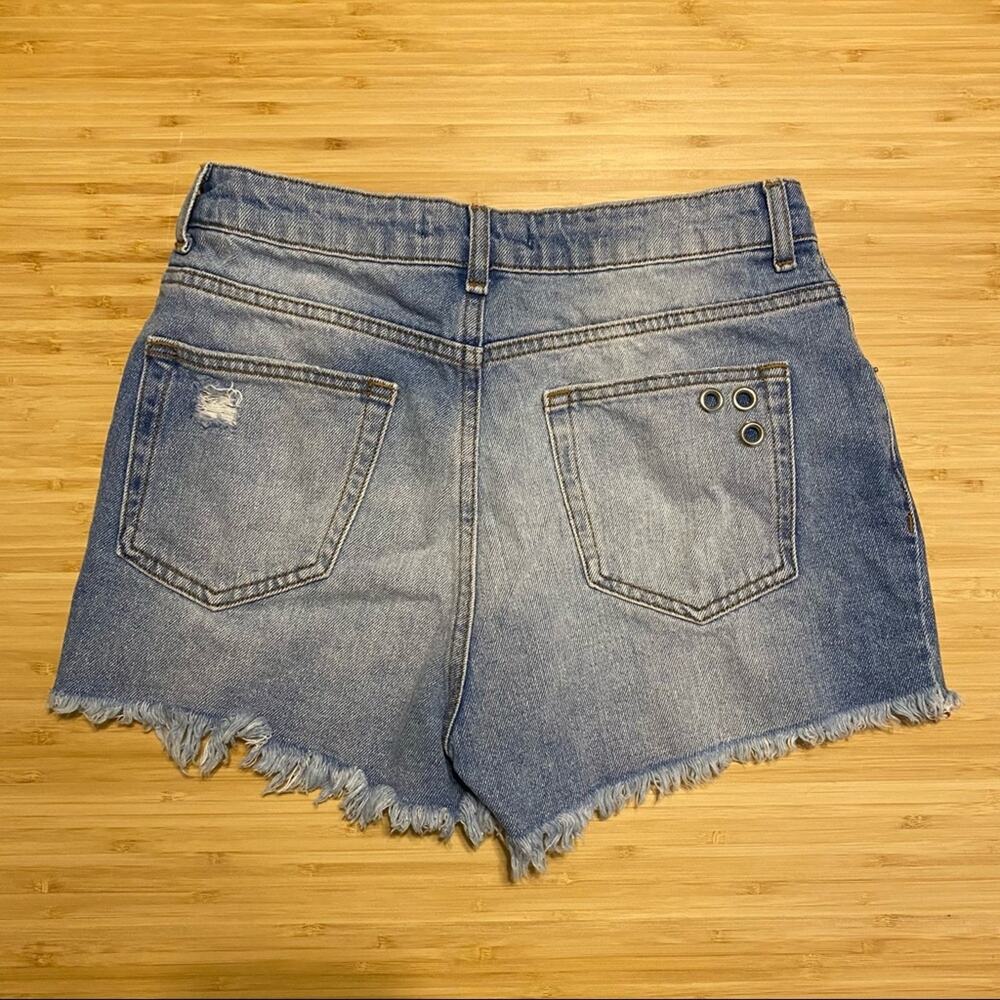 Zara Distressed Exposed Button Fly High Rise - Picture 3 of 8